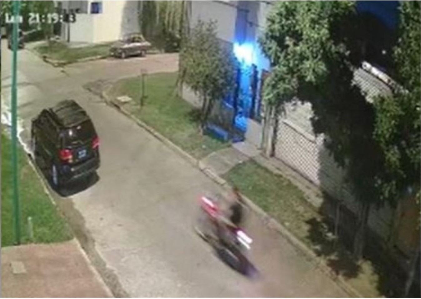 Roban la moto de un vecino en la puerta de su casa – Fuerte Barragán
