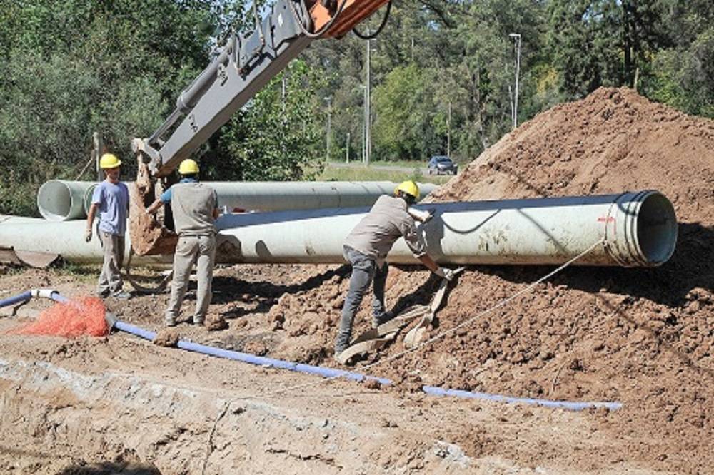 Avanzan las obras para mejorar el servicio de agua en Punta Lara ...